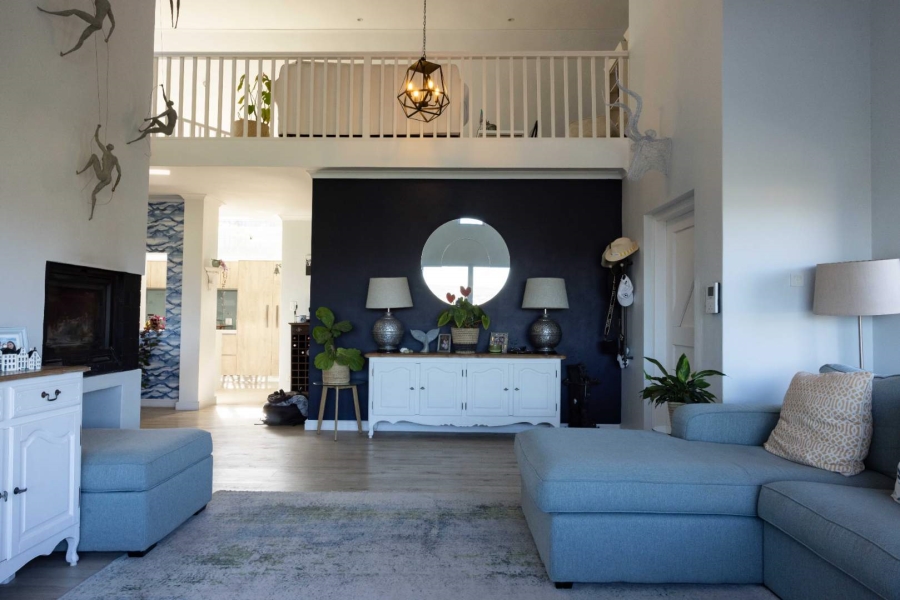 5 Bedroom Property for Sale in Crofters Valley Western Cape
